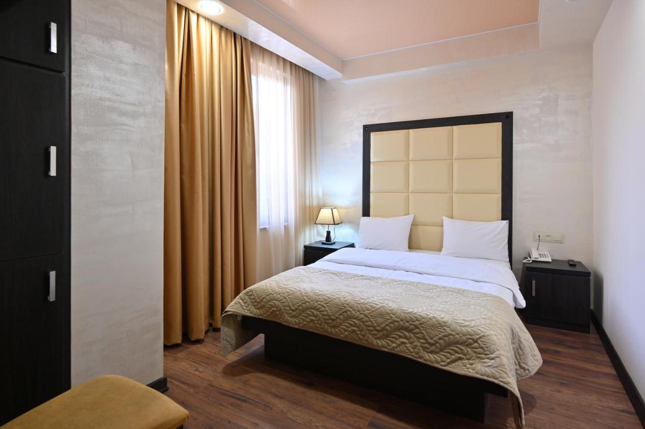 Hotel Partiez Jerevan Exteriér fotografie
